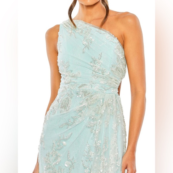 Mac Duggal 68507 One Shoulder Side Cut Embellished Gown Size 6 NWT Mint - Picture 2 of 4